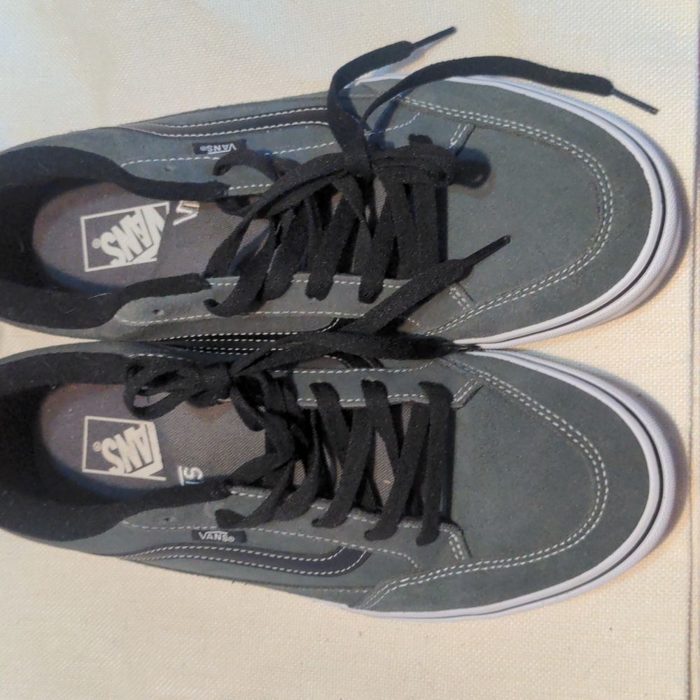 Vans men's size 11.5 LIKE NEW